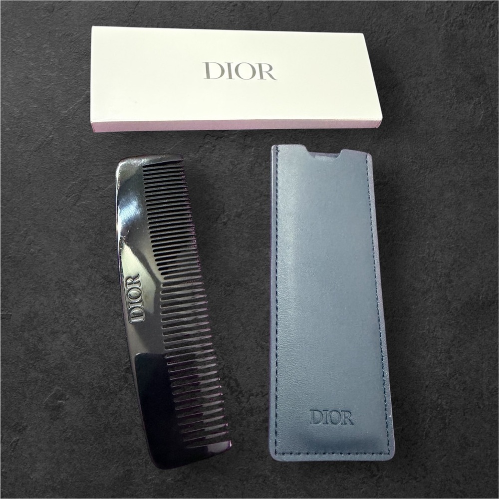 Dior Comb in Navy Sleeve New in Box / Dior Beauty - Picture 4 of 4